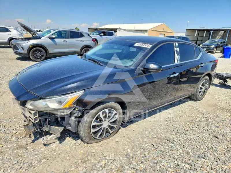 2019 Nissan ALTIMA photo