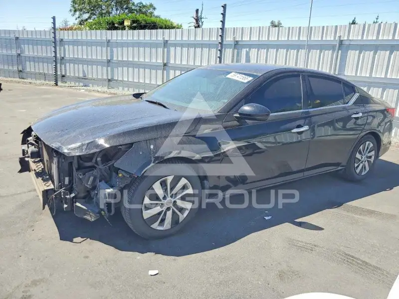 2019 Nissan ALTIMA фото