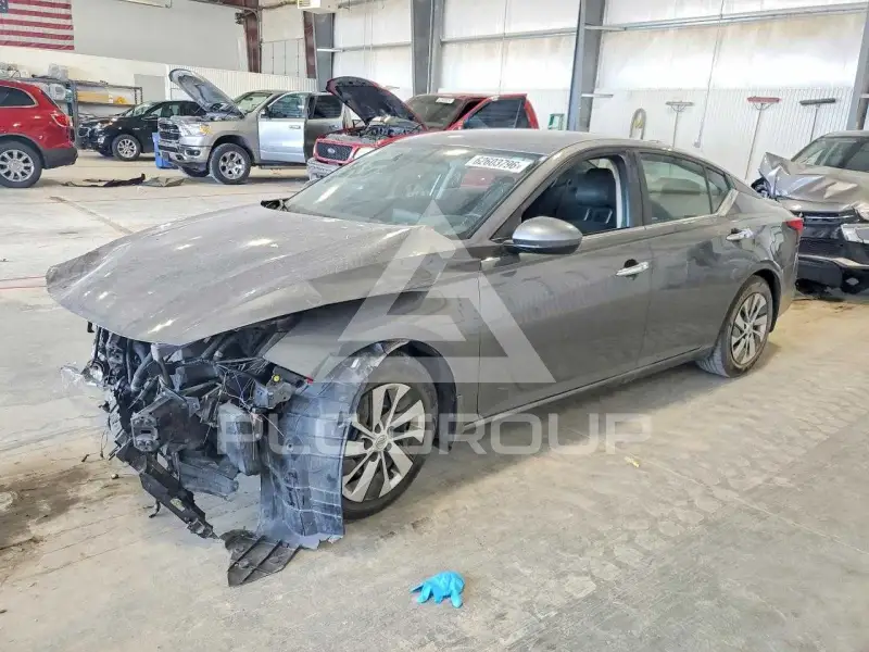 2019 Nissan ALTIMA фото