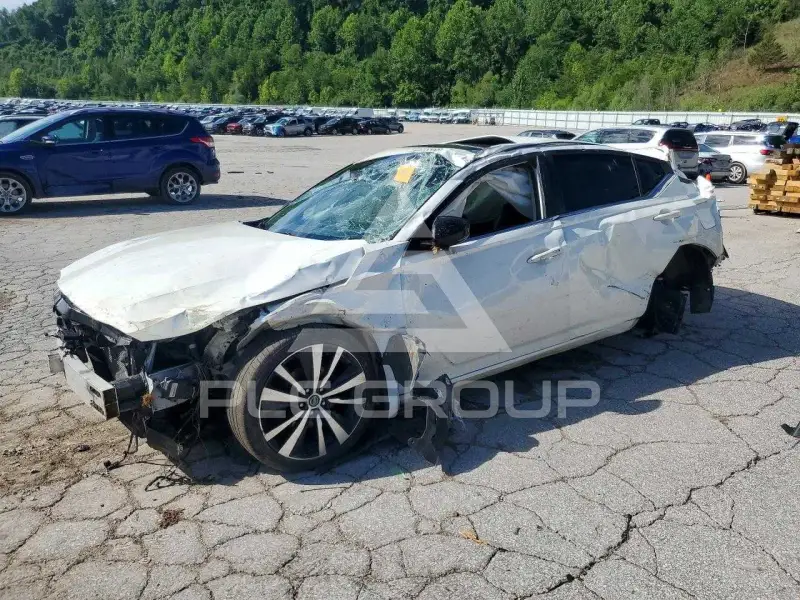 2019 Nissan ALTIMA photo