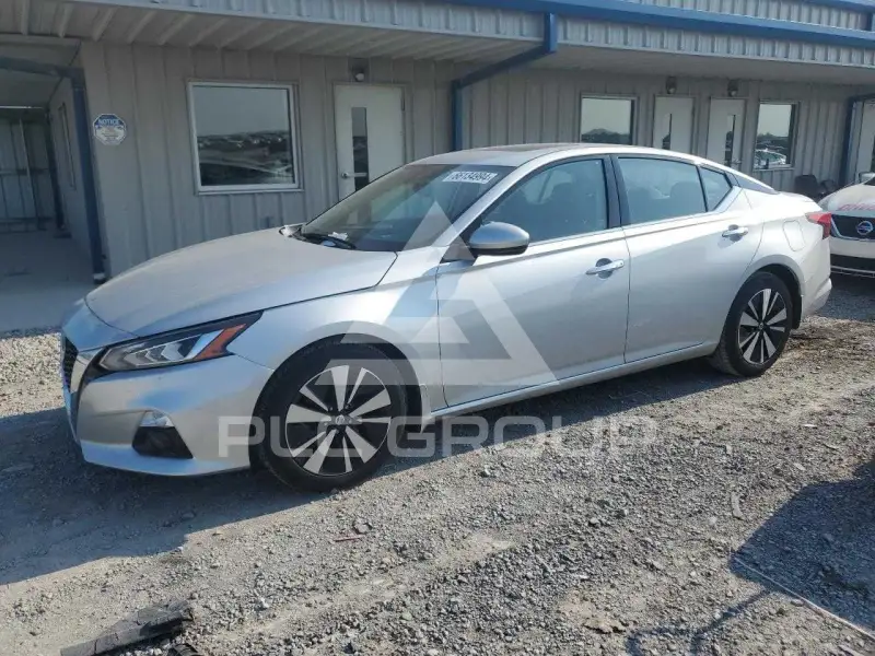 2019 Nissan ALTIMA photo