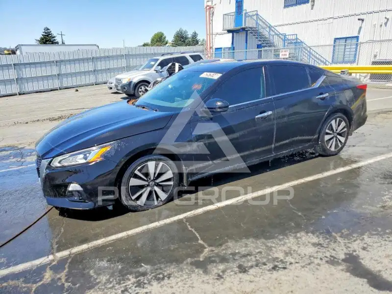2019 Nissan ALTIMA фото