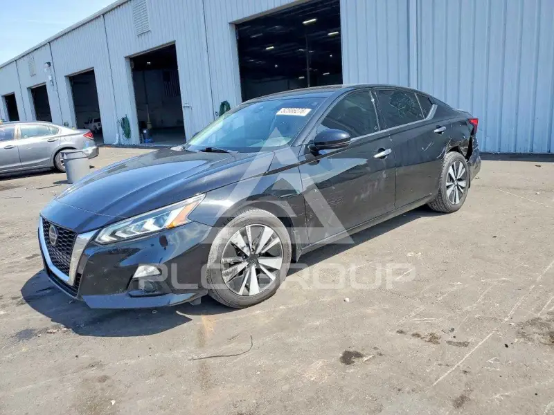 2019 Nissan ALTIMA photo