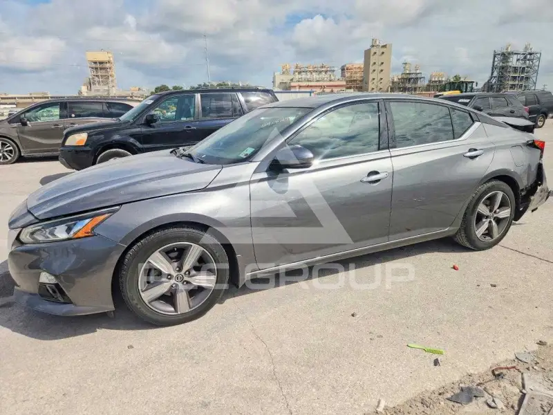 2019 Nissan ALTIMA фото