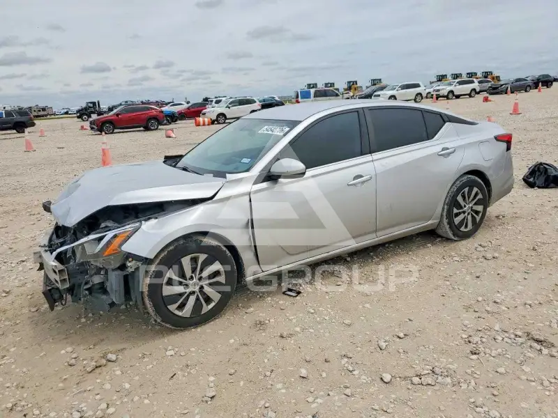 2019 Nissan ALTIMA фото