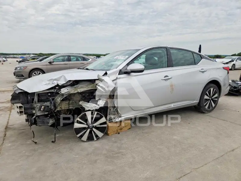 2019 Nissan ALTIMA photo