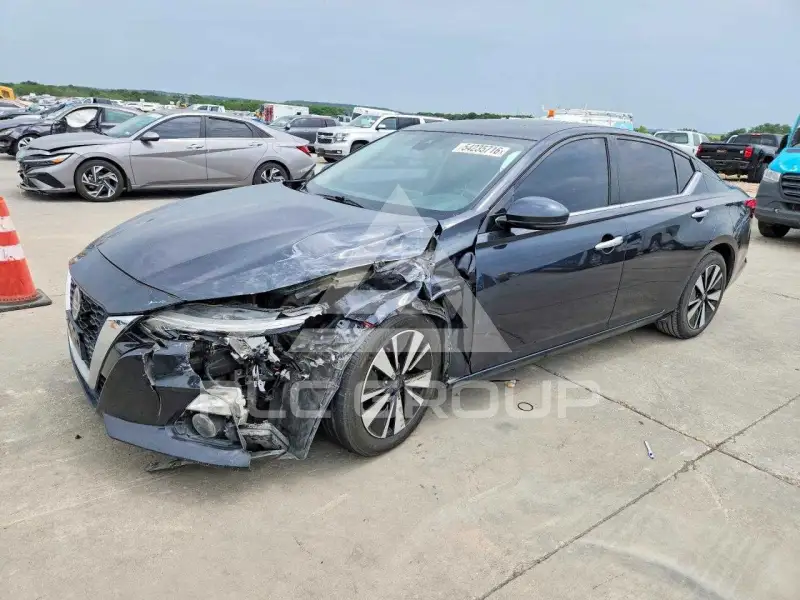 2019 Nissan ALTIMA photo