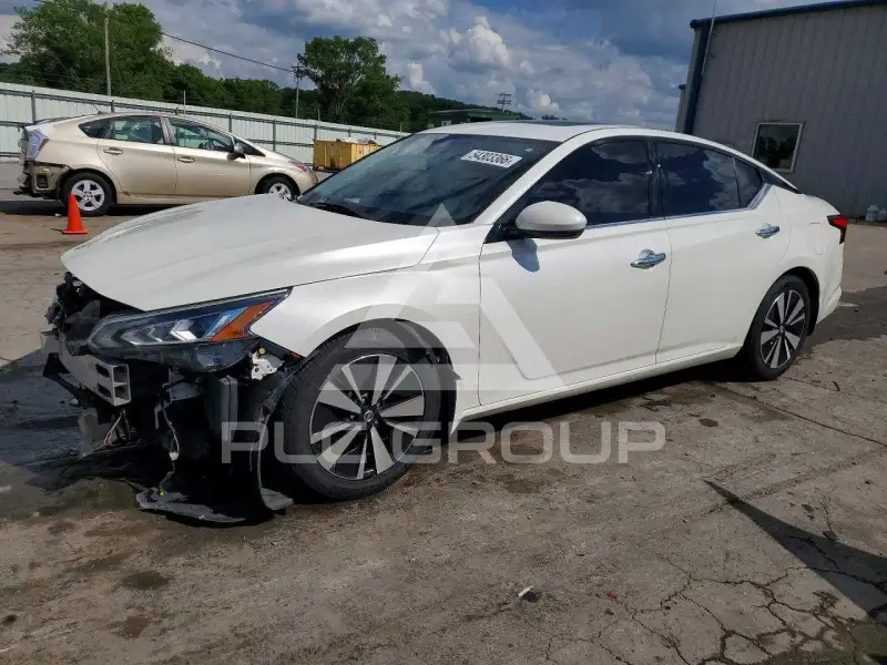 2019 Nissan ALTIMA photo