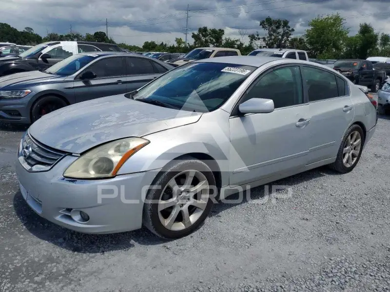 2012 Nissan ALTIMA photo