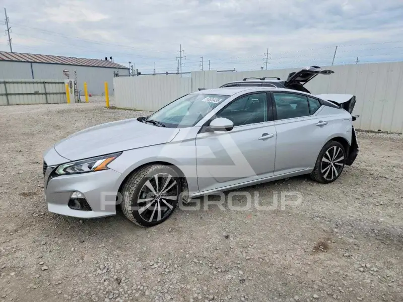 2019 Nissan ALTIMA photo