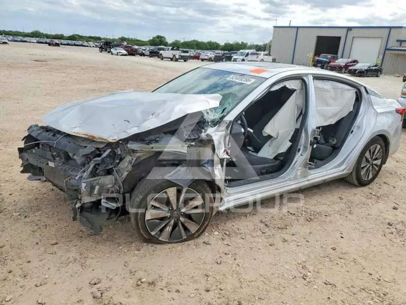 2019 Nissan ALTIMA photo
