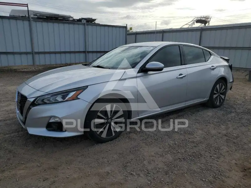2019 Nissan ALTIMA photo