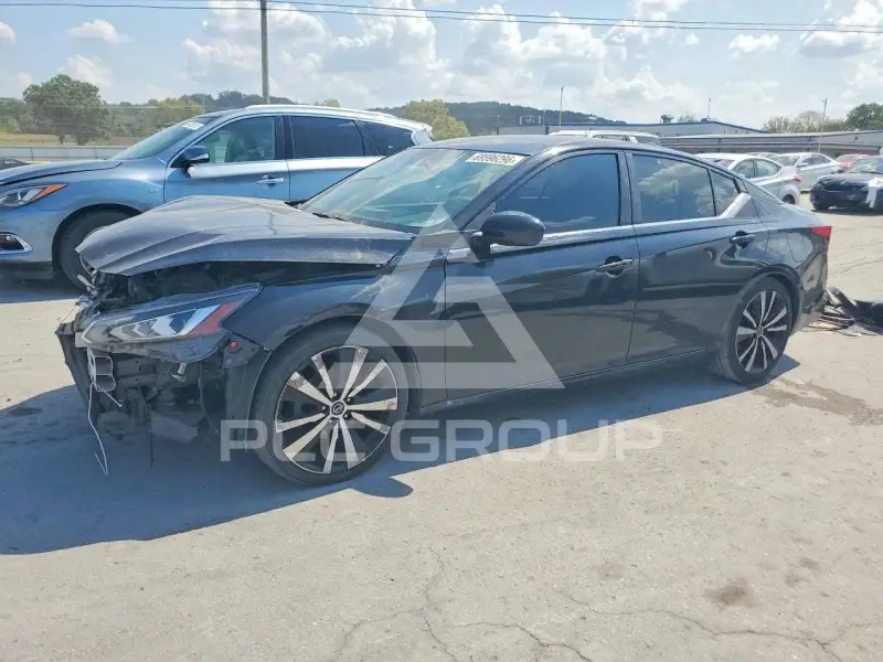2019 Nissan ALTIMA photo