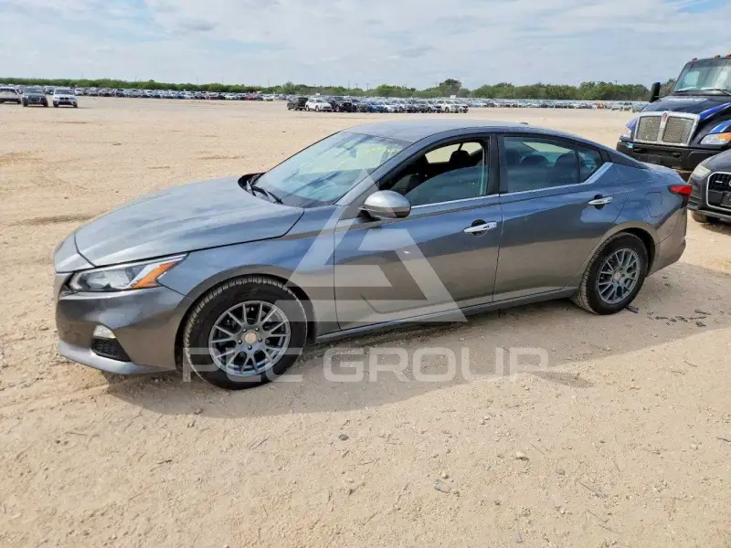 2019 Nissan ALTIMA фото