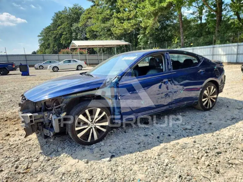 2019 Nissan ALTIMA фото