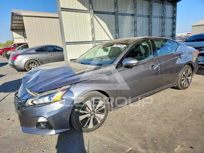 2019 Nissan ALTIMA photo