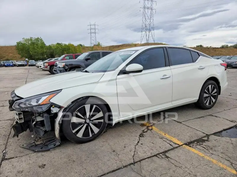2019 Nissan ALTIMA photo
