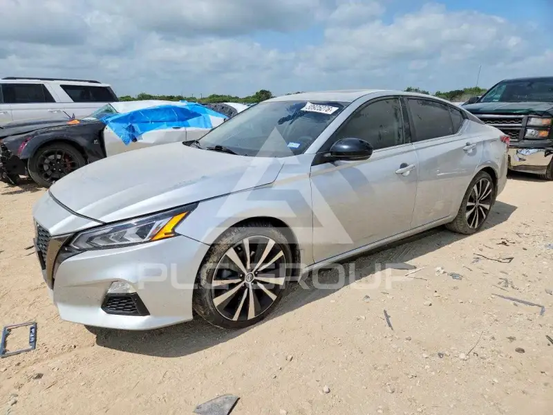 2019 Nissan ALTIMA photo