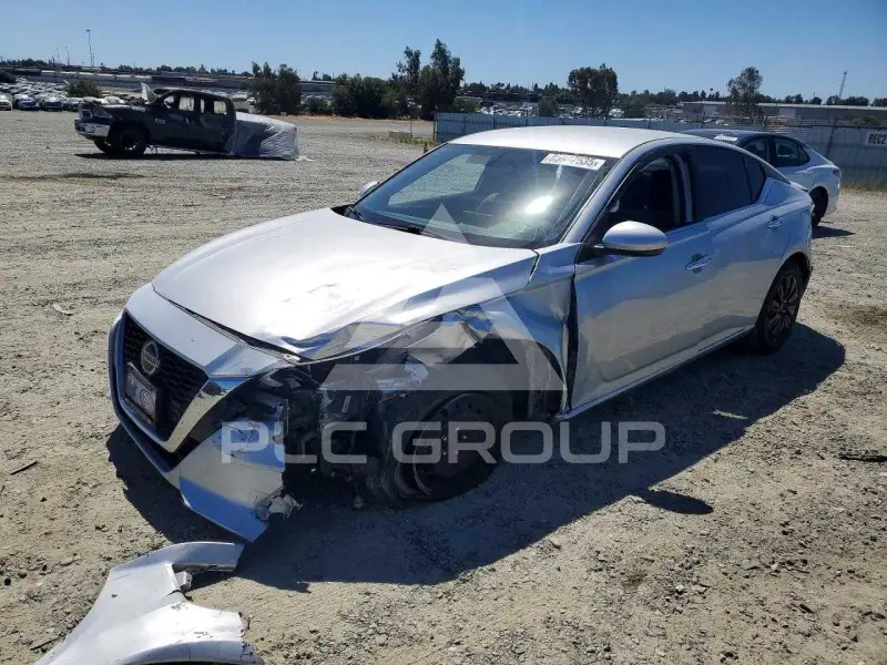 2019 Nissan ALTIMA фото