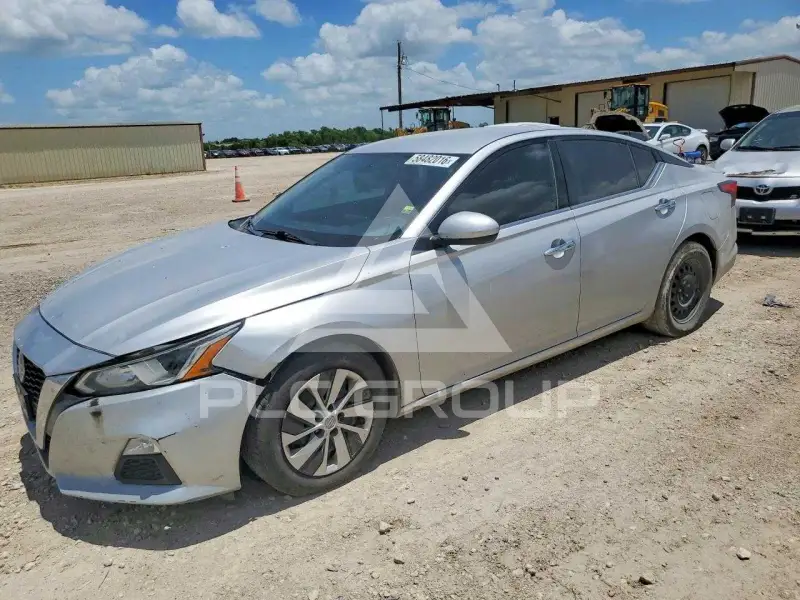 2019 Nissan ALTIMA photo
