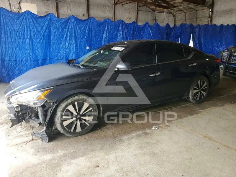 2019 Nissan ALTIMA photo