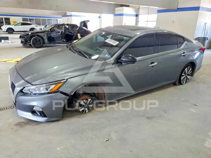 2019 Nissan ALTIMA photo
