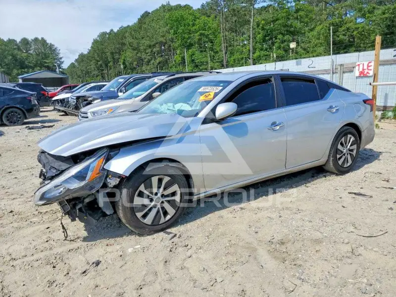 2019 Nissan ALTIMA фото
