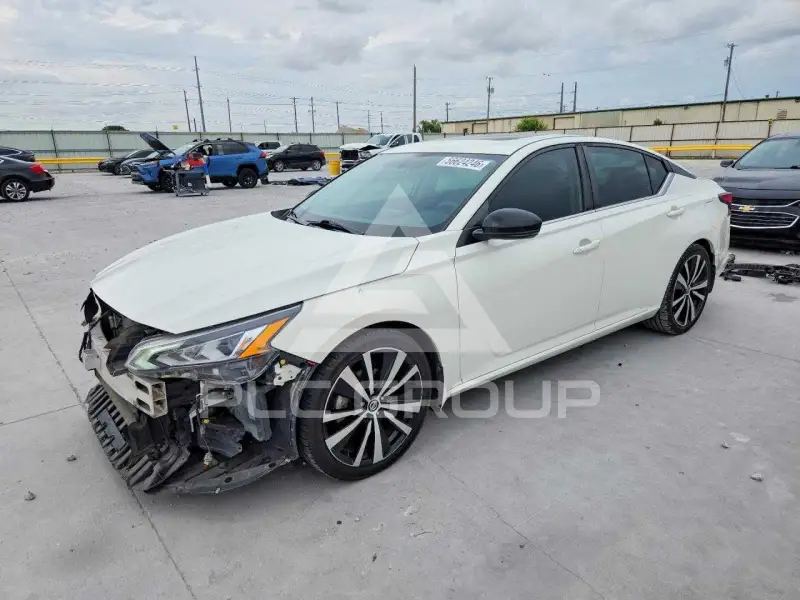 2019 Nissan ALTIMA photo