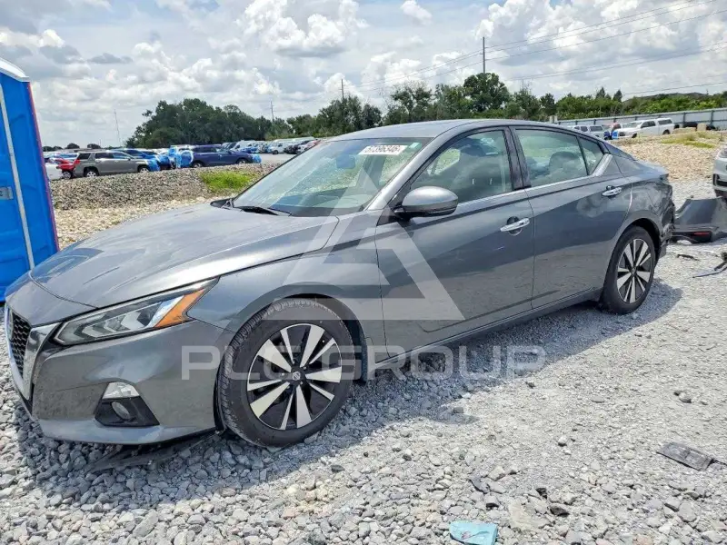 2019 Nissan ALTIMA photo