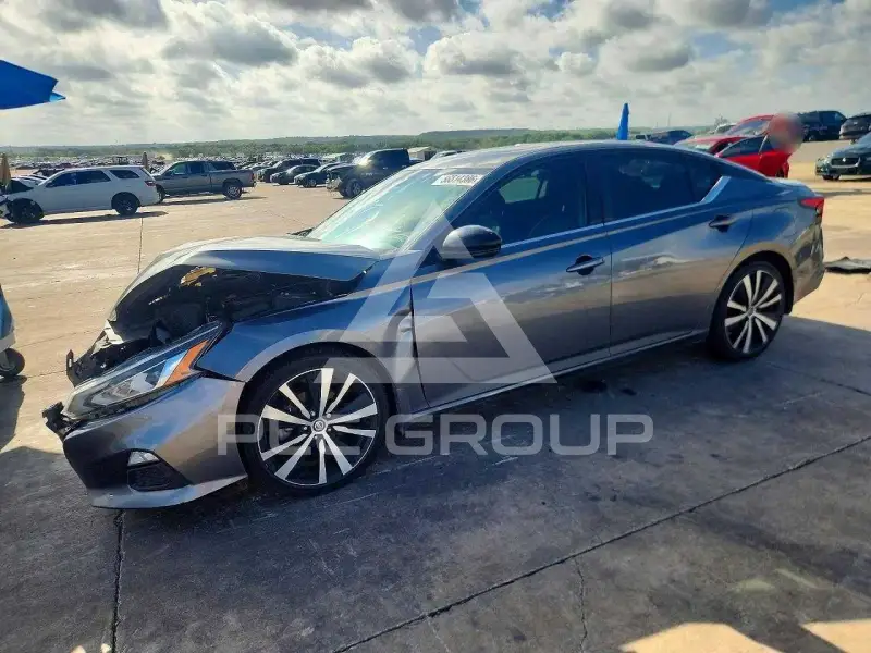 2019 Nissan ALTIMA photo