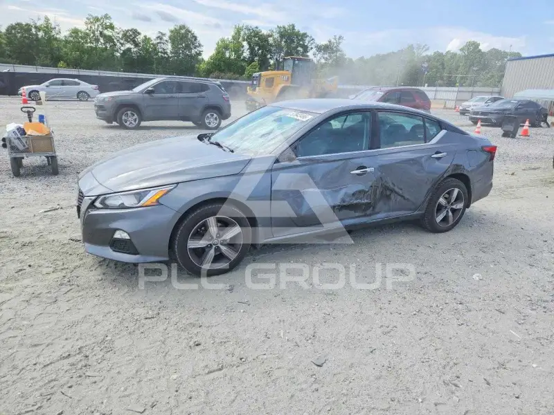 2019 Nissan ALTIMA photo