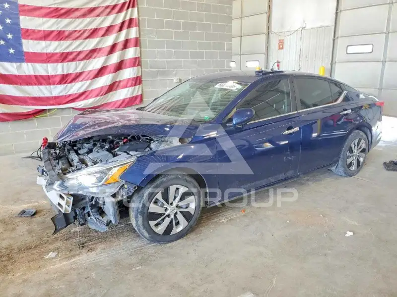 2019 Nissan ALTIMA photo