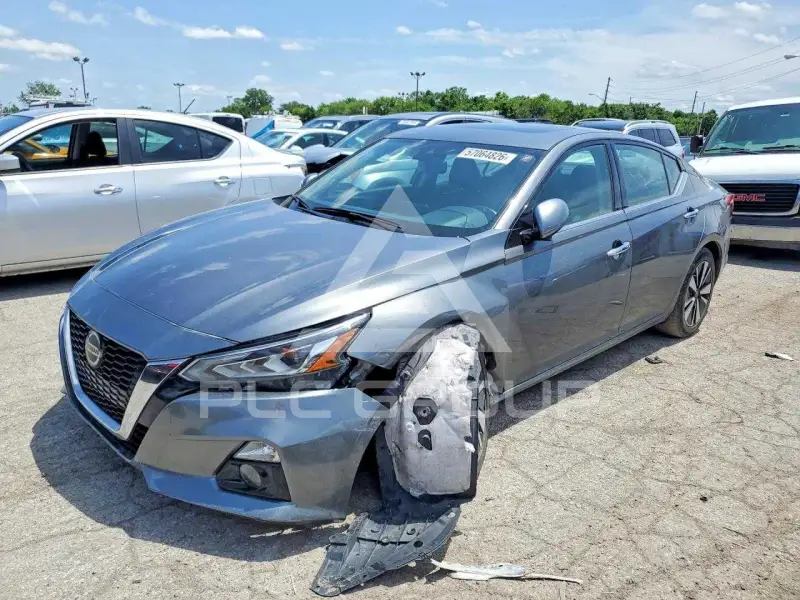 2019 Nissan ALTIMA photo