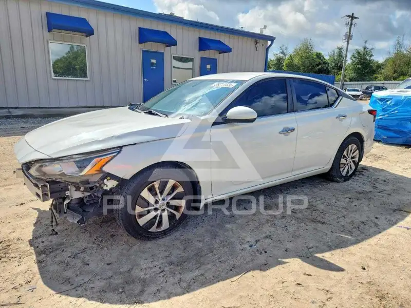 2019 Nissan ALTIMA фото
