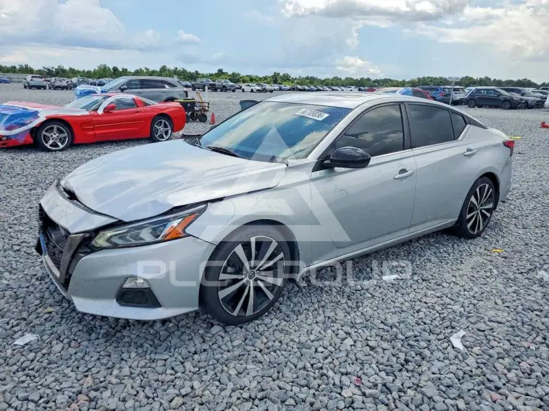 2019 Nissan ALTIMA photo