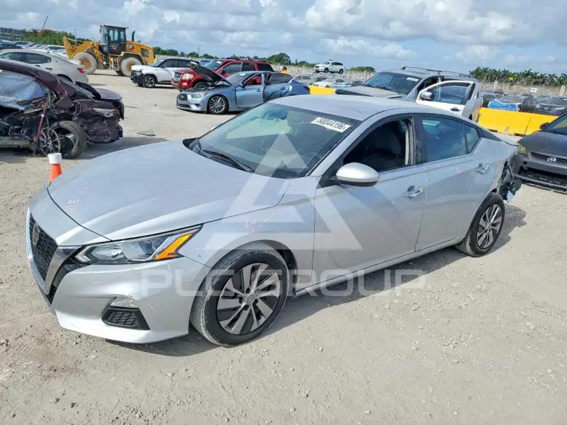 2019 Nissan ALTIMA photo