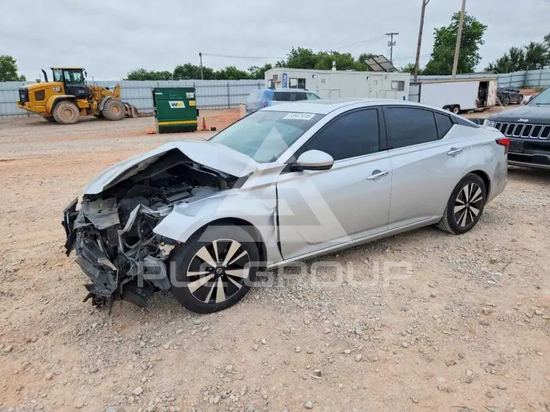2019 Nissan ALTIMA photo