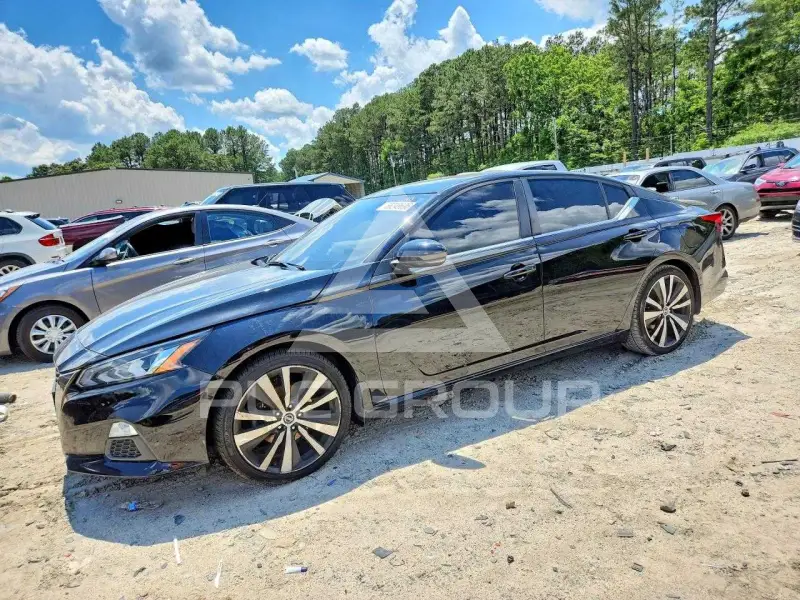 2019 Nissan ALTIMA photo