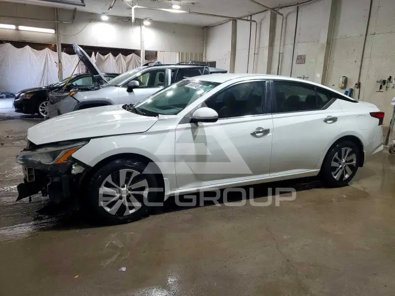 2019 Nissan ALTIMA фото
