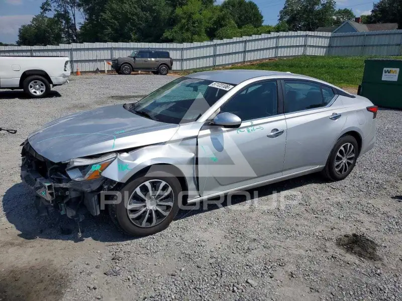 2019 Nissan ALTIMA фото