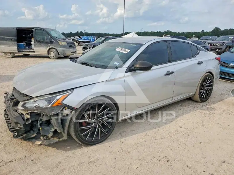 2019 Nissan ALTIMA фото