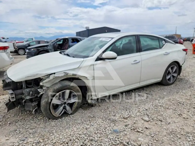 2019 Nissan ALTIMA photo