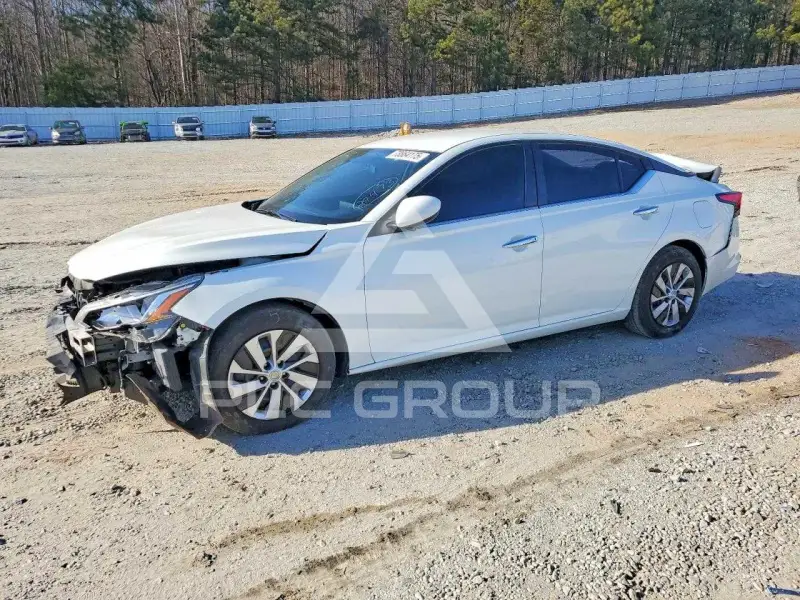2019 Nissan ALTIMA фото