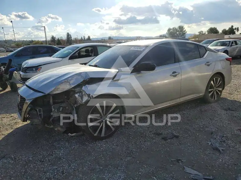 2019 Nissan ALTIMA photo