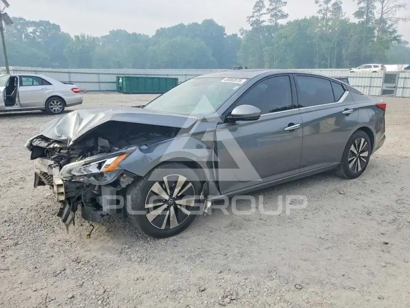 2019 Nissan ALTIMA photo