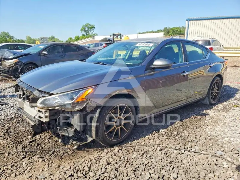 2019 Nissan ALTIMA фото
