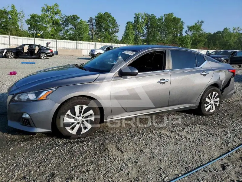 2019 Nissan ALTIMA photo