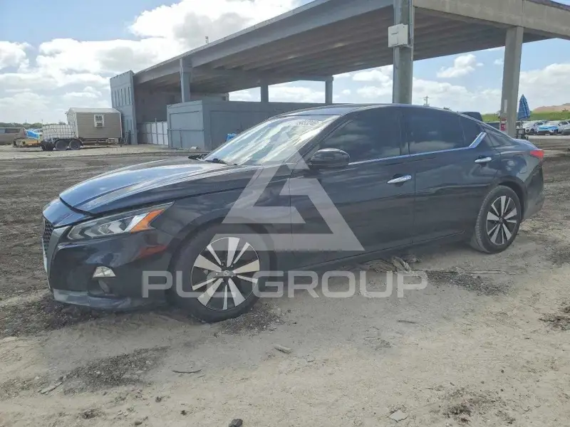 2019 Nissan ALTIMA photo