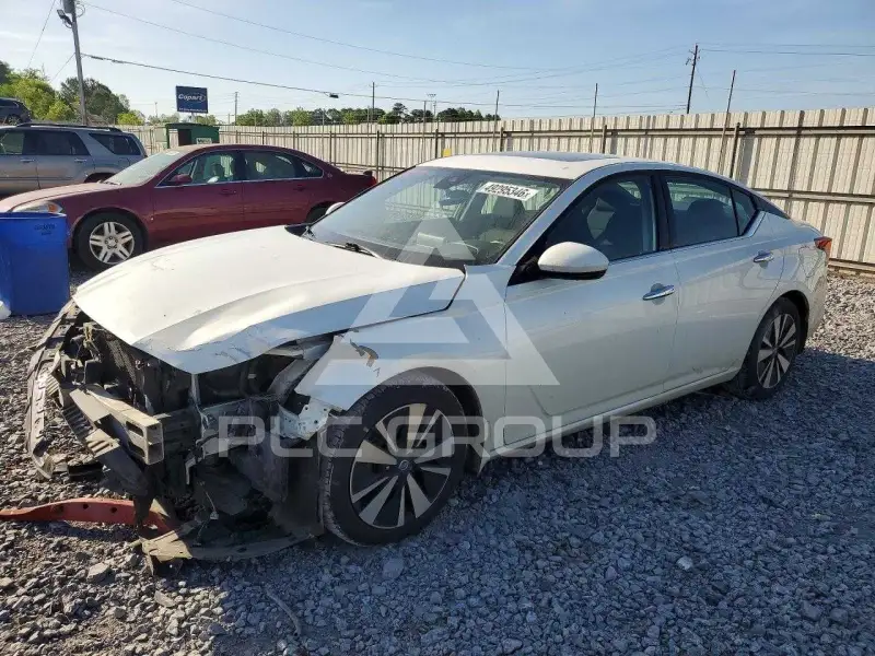 2019 Nissan ALTIMA photo