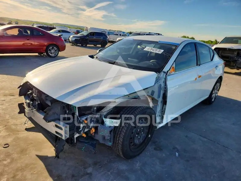 2019 Nissan ALTIMA фото